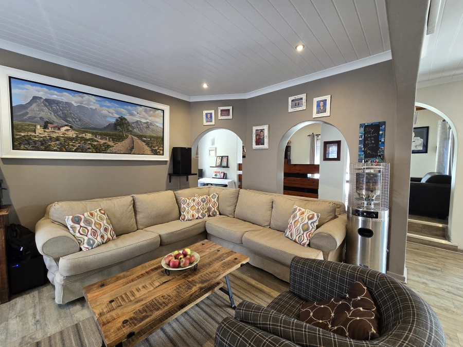 4 Bedroom Property for Sale in Doringkruin North West